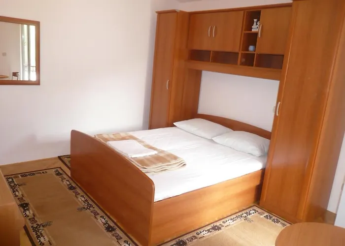 Saric Lägenhet Makarska