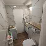 Saric شقة ماكارسكا