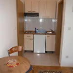 شقة Saric ماكارسكا