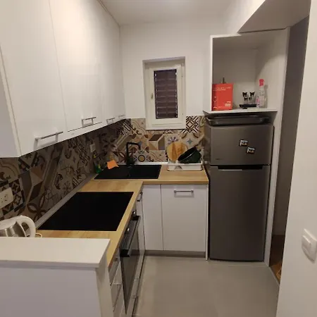 Saric * Μακάρσκα