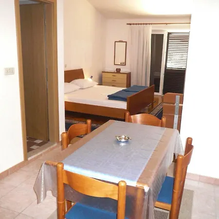 Apartament Saric