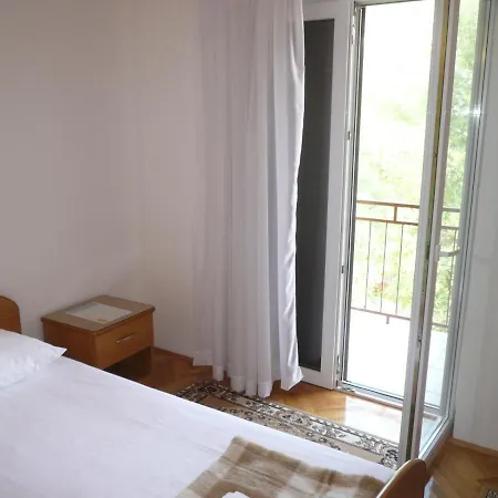 Saric Makarska