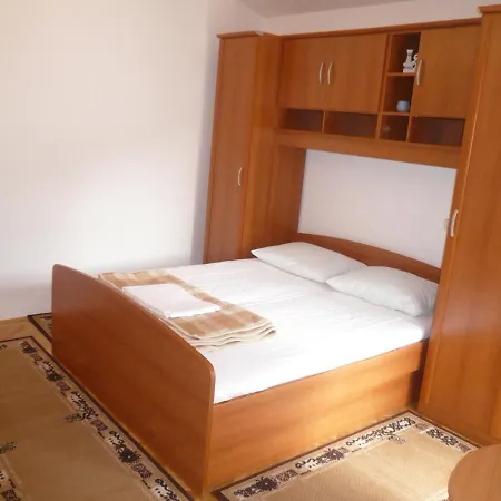 Saric شقة ماكارسكا