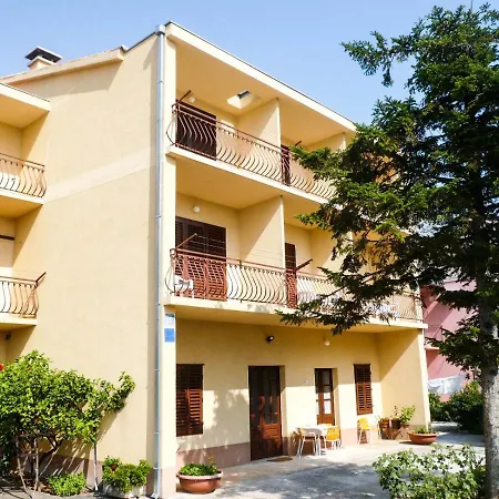 Saric Apartment